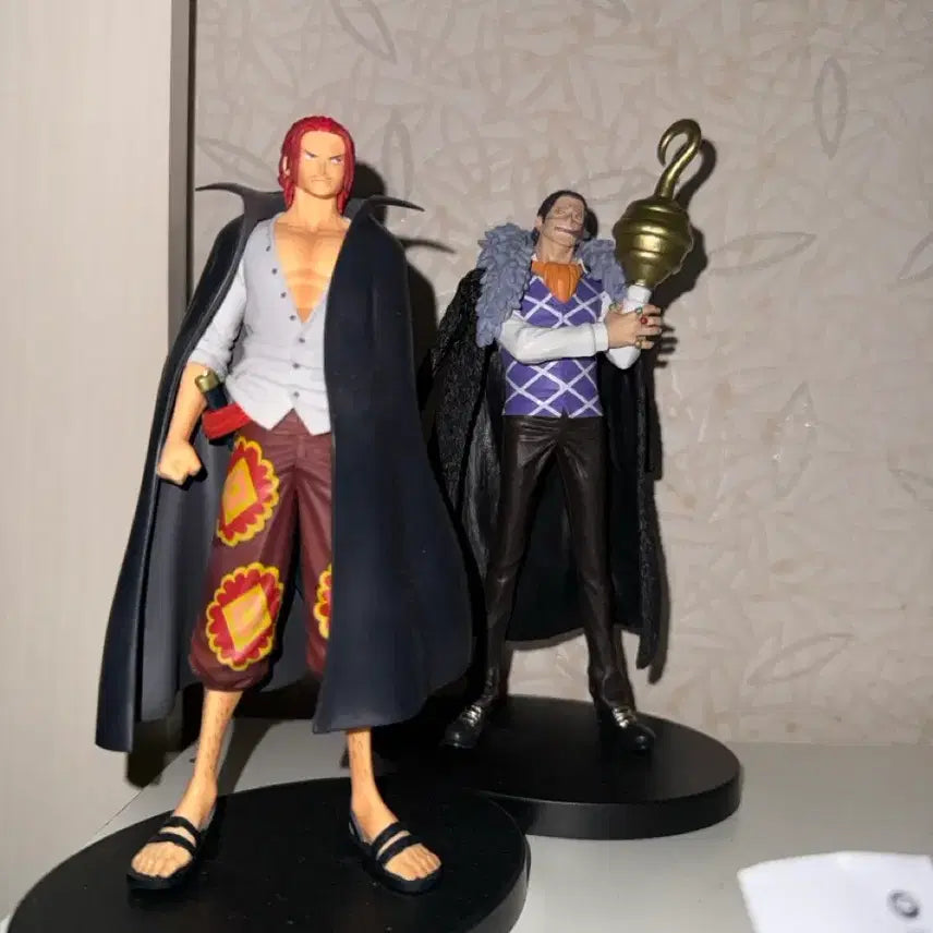 [BUNJANG] Shanks &amp; Crocodile Figure / 샹크스,크로커다일 피규어