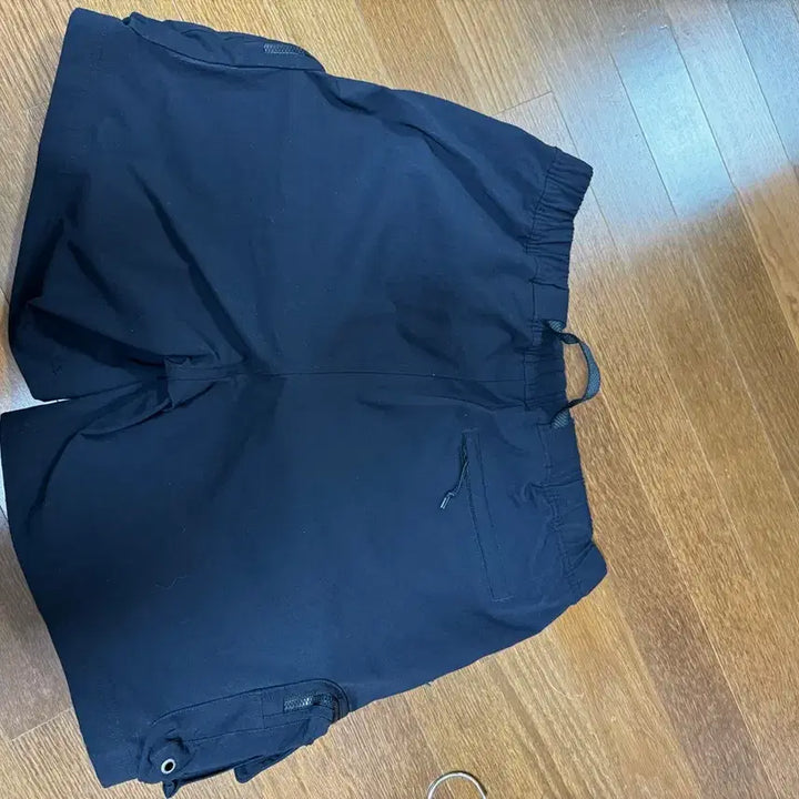 [SOLD OUT] 나이키 acg 카고쇼츠 블랙 아시아 L