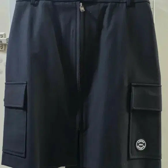 [SOLD OUT] 럭키슈에뜨 스포츠 블랙 카고 미니스커트