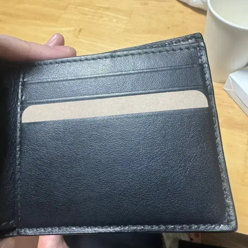 [BUNJANG] Bottega Veneta Bi-fold Wallet Black / 보테가베네타 바이폴드 반지갑 블랙