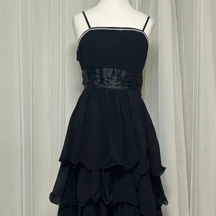 [BUNJANG] Jk2 Rhinestone Embellished Frill Layered Dress / Jk2 갸루깔 뒷리본 큐빅 프릴레이어드 원피스