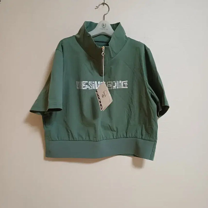[BUNJANG] Lie Sang Bong Crop Half Zip Short Sleeve T-shirt / 미착용 이상봉 크롭 반집업 반팔티 판매합니다