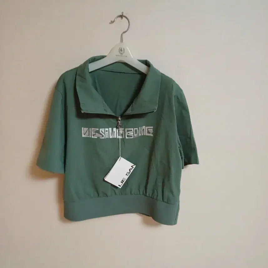 [BUNJANG] Lie Sang Bong Crop Half Zip Short Sleeve T-shirt / 미착용 이상봉 크롭 반집업 반팔티 판매합니다