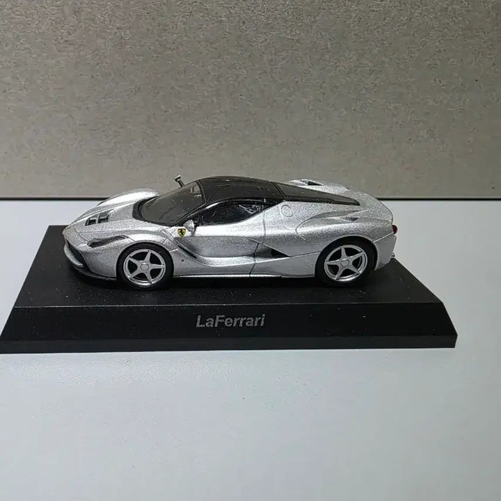 [BUNJANG] Kyosho LaFerrari Diecast Model / 할인 1/64 다이캐스트 교쇼 라페라리