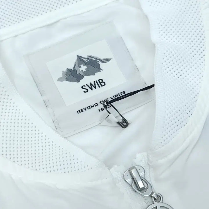 [BUNJANG] SM Swib Zip-up Windbreaker Unisex / (SM)스위브 바람막이 집업 윈드브레이커 남녀공용 W3056