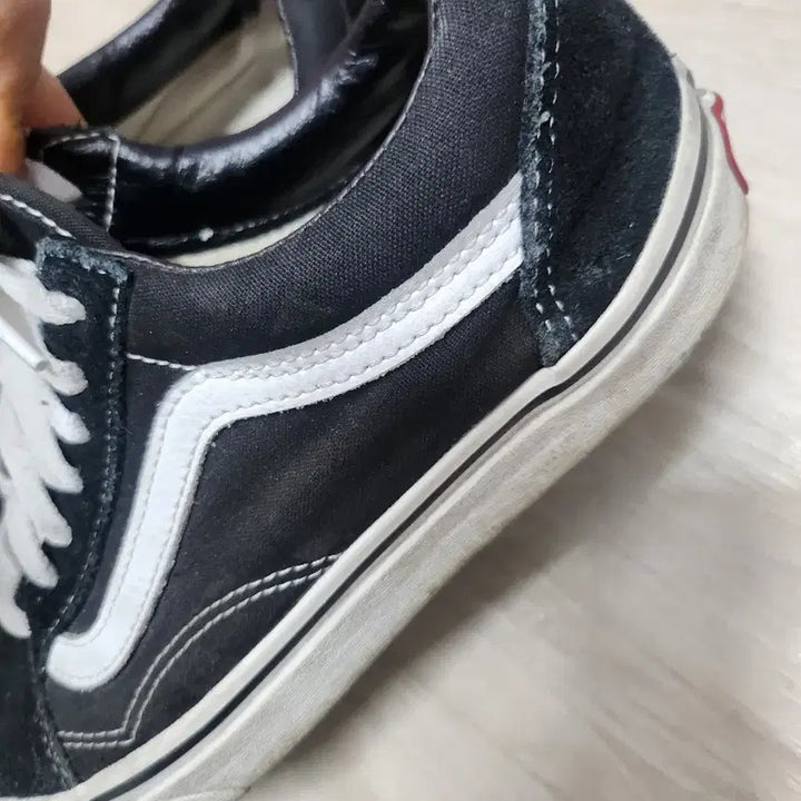[BUNJANG] Vans Old Skool Shoes (Size 240) / 반스 올드스쿨 235