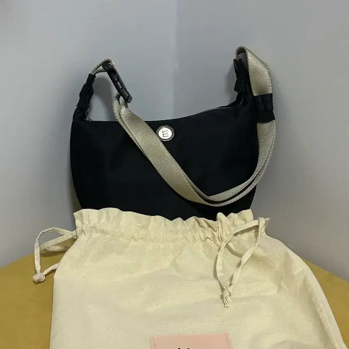[SOLD OUT] 미닛뮤트 클로웨이스트