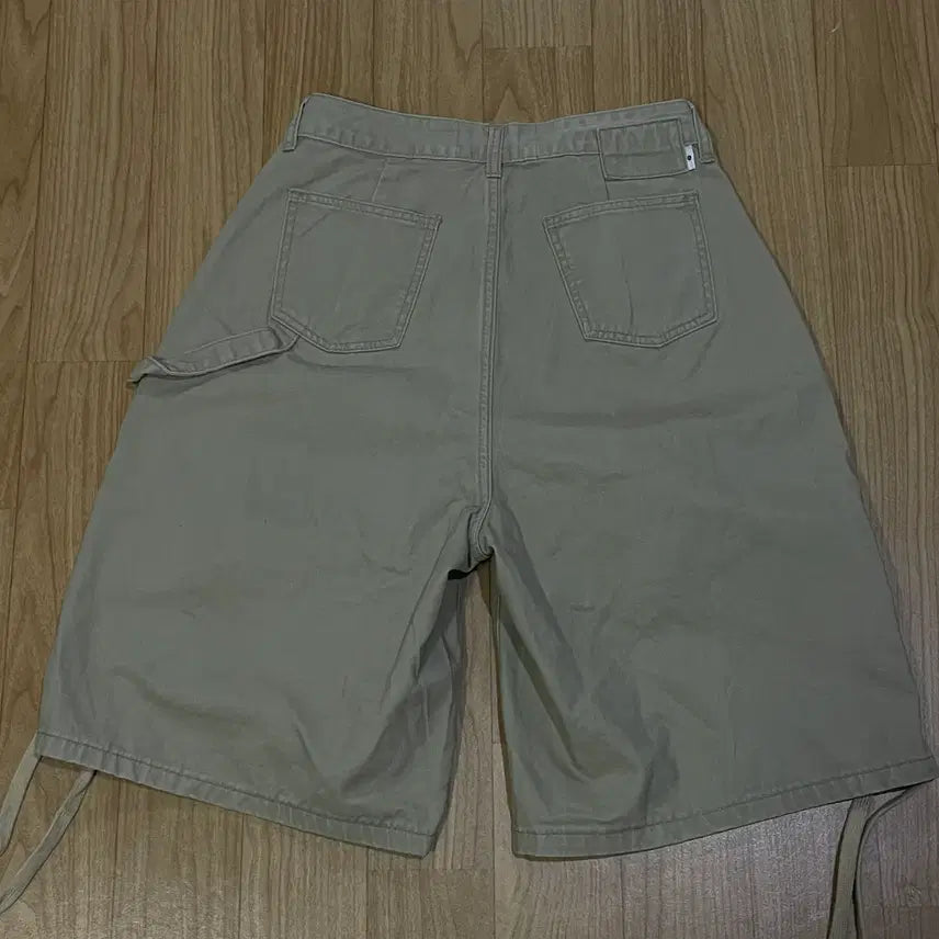[BUNJANG] Plz Project Lace-Up Bermuda Pants Beige / [플리즈프로젝트] LACE-UP BERMUDA PANTS, BEIGE