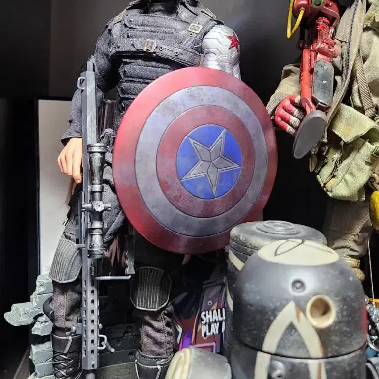 [BUNJANG] Hot Toys Winter Soldier Bucky Custom Figure / 핫토이 윈터솔져 버키 +커스텀 1채