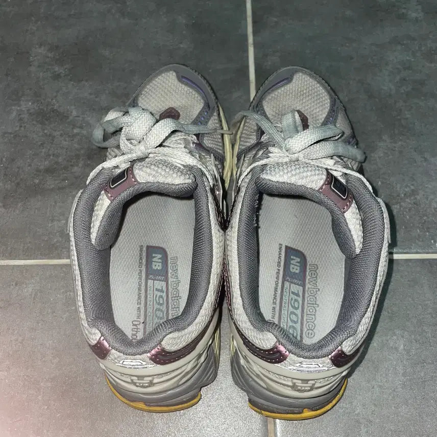 [BUNJANG] New Balance M1906RRA / [뉴발란스] M1906RRA (220)