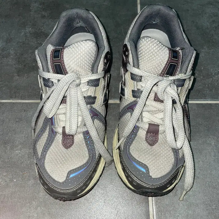 [BUNJANG] New Balance M1906RRA / [뉴발란스] M1906RRA (220)