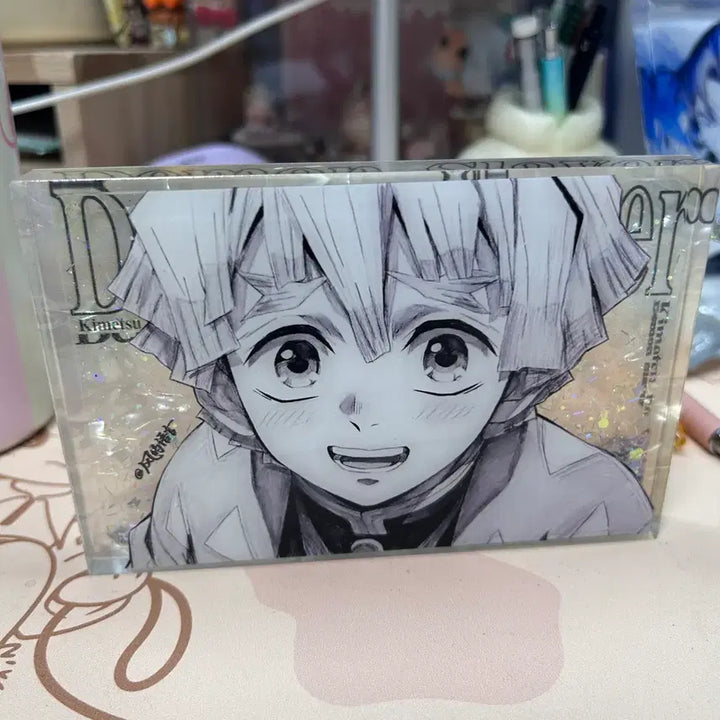 [BUNJANG] Demon Slayer Zenitsu Acrylic Display / 귀멸의칼날 젠이츠 아크릴수정 제품 진열품 증정품 있음