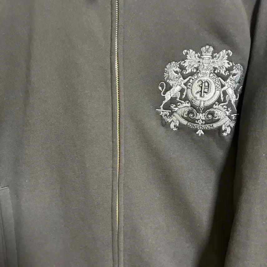 [BUNJANG] Palace Crest Black Training Jacket / 팔라스 크레스트 블랙 트레이닝 자켓