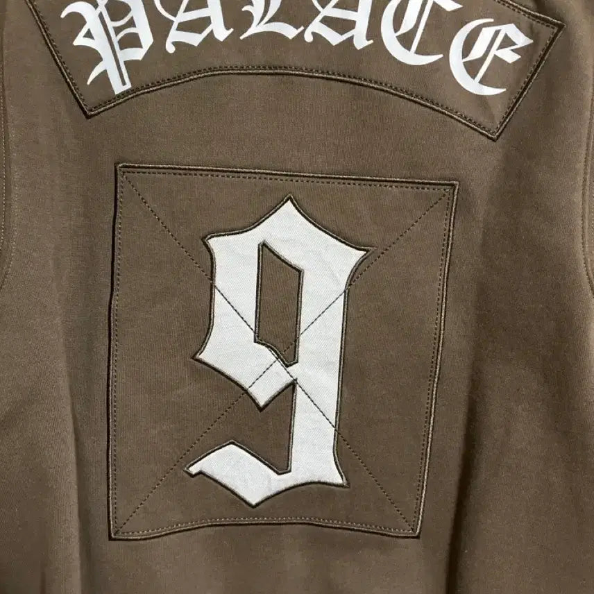 [BUNJANG] Palace Crest Black Training Jacket / 팔라스 크레스트 블랙 트레이닝 자켓