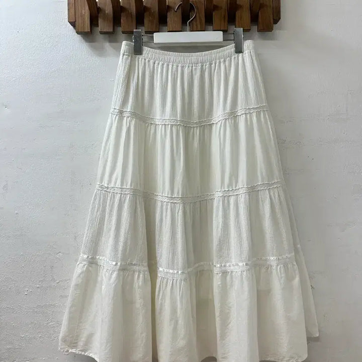 [SOLD OUT] 일본빈티지 코튼100% 화이트 레이스 디테일 티어드 밴딩 롱 스커트