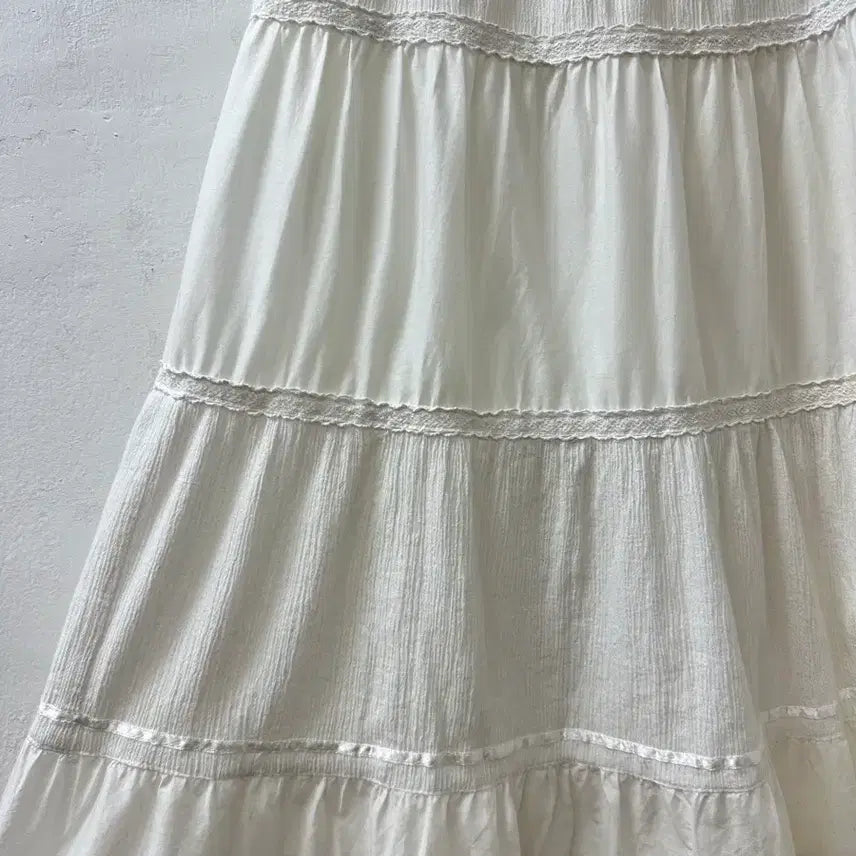 [SOLD OUT] 일본빈티지 코튼100% 화이트 레이스 디테일 티어드 밴딩 롱 스커트