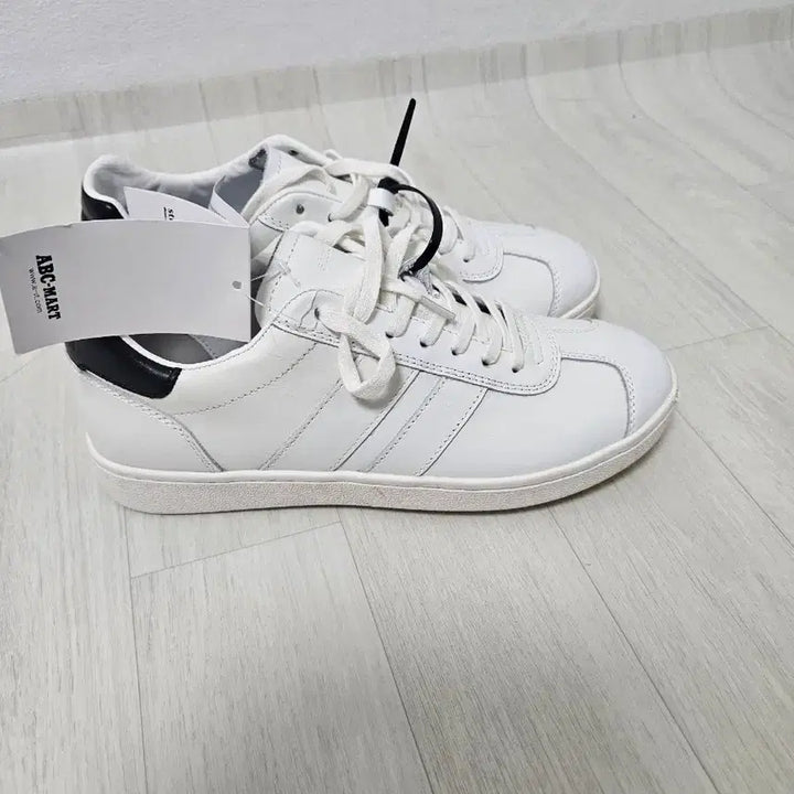 [SOLD OUT] 스테파노로씨 255 사이즈