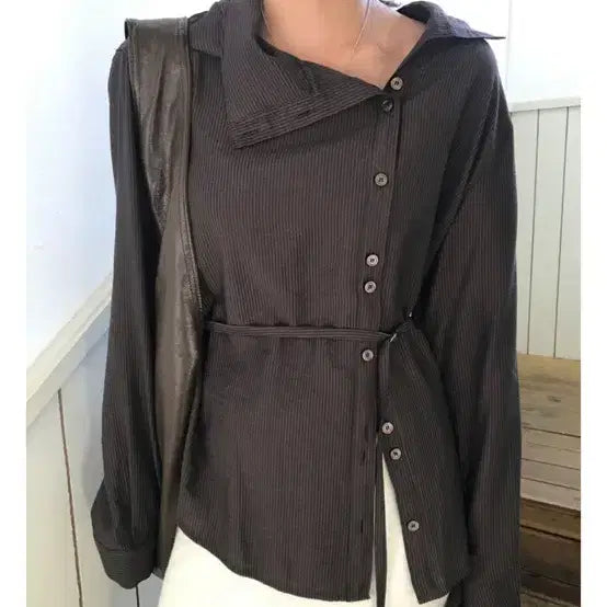 [BUNJANG] Brown Stripe Blouse / 브라운 스트라이프 블라우스 @새옷