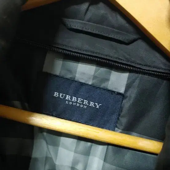 [BUNJANG] Burberry Quilted Jacket (Size 105) / 버버리 간절기 퀄팅자켓 (105)
