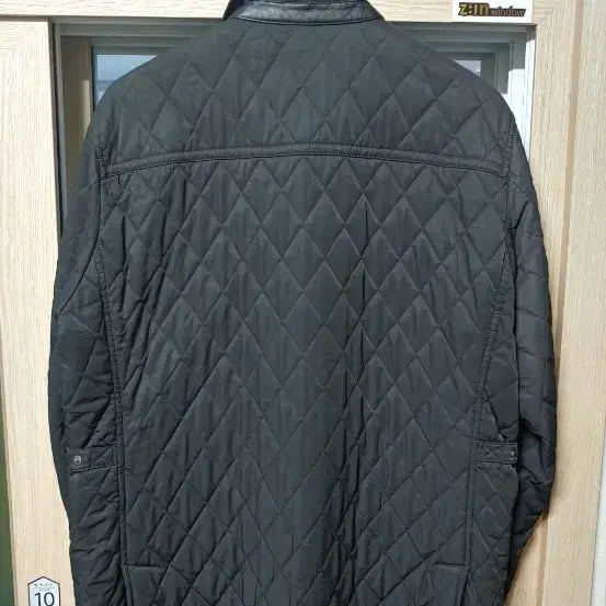 [BUNJANG] Burberry Quilted Jacket (Size 105) / 버버리 간절기 퀄팅자켓 (105)