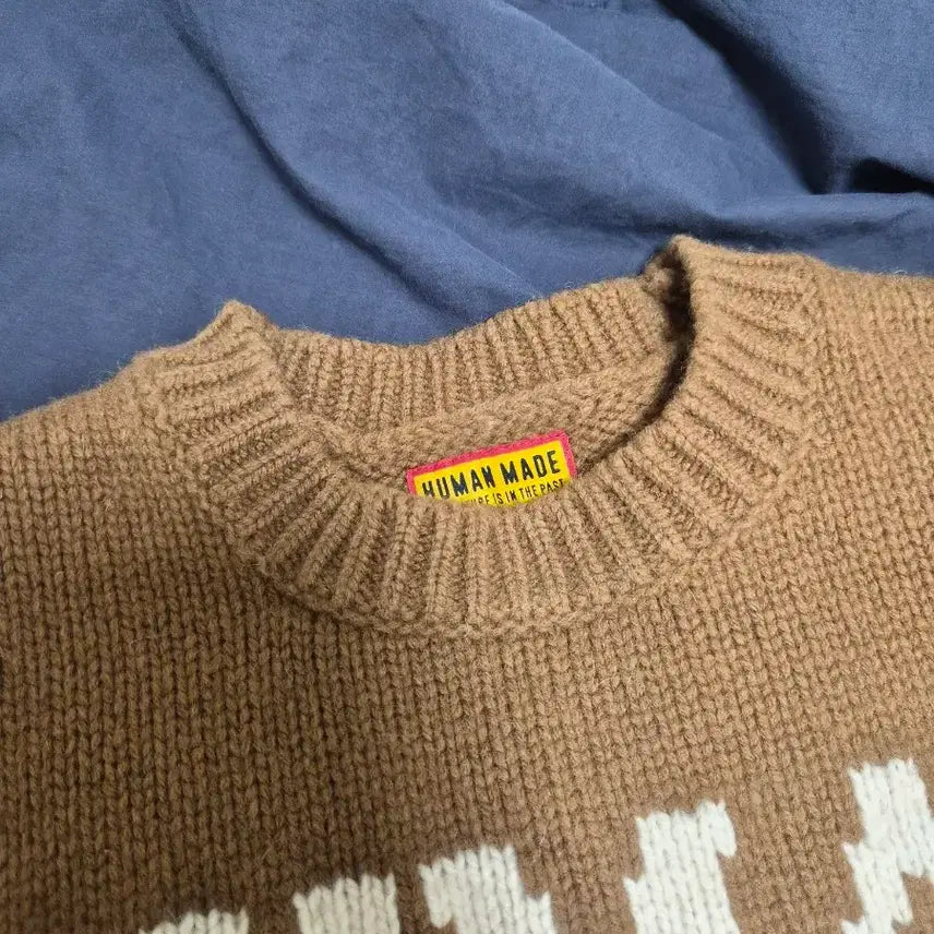 [BUNJANG] Human Made J-Hope Knit Brown M Size / 휴먼메이드 휴먼호프 bts 제이홉 니트 브라운 m사이즈