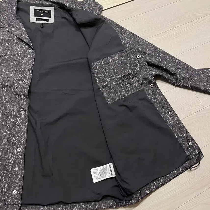 [BUNJANG] Quiksilver Surf Coach Jacket (XL) / (땡처리)퀵실버 서프 코치자켓(XL)