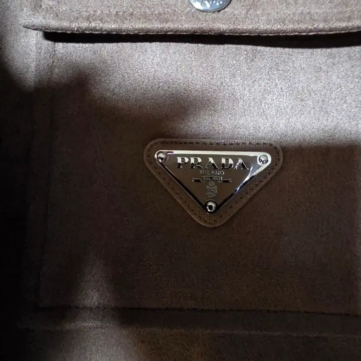[SOLD OUT] 프라다자켓 105