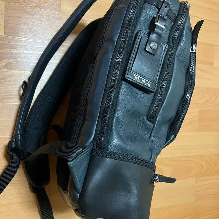 [SOLD OUT] 투미(TUMI) 알파 브라보 도버 올가죽 백팩