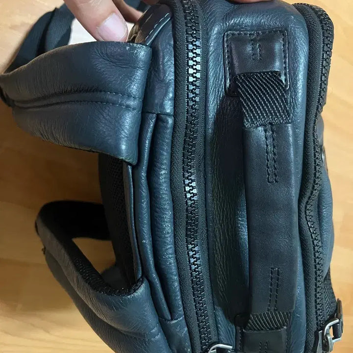 [SOLD OUT] 투미(TUMI) 알파 브라보 도버 올가죽 백팩