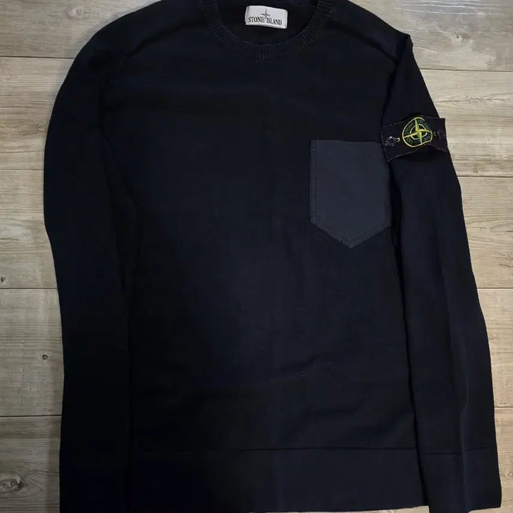 [SOLD OUT] [정품/L사이즈] 스톤아일랜드 블랙 니트 맨투맨