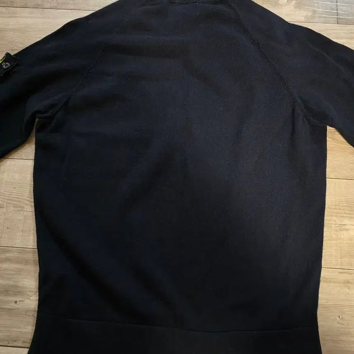 [SOLD OUT] [정품/L사이즈] 스톤아일랜드 블랙 니트 맨투맨