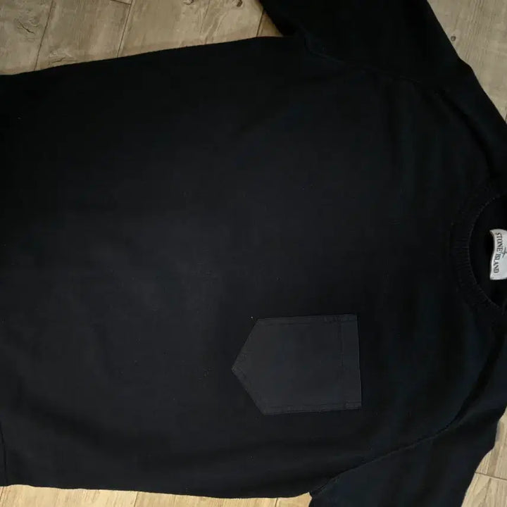 [SOLD OUT] [정품/L사이즈] 스톤아일랜드 블랙 니트 맨투맨