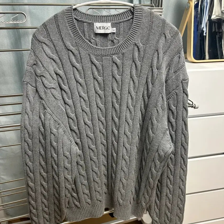 [BUNJANG] Mergo Cable Knit Sweater (L) / 메르고 케이블 니트 (L)