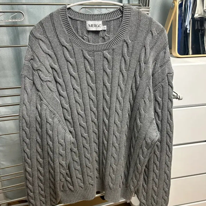 [BUNJANG] Mergo Cable Knit Sweater (L) / 메르고 케이블 니트 (L)