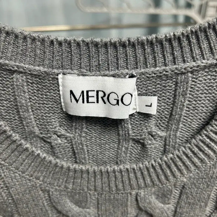 [BUNJANG] Mergo Cable Knit Sweater (L) / 메르고 케이블 니트 (L)