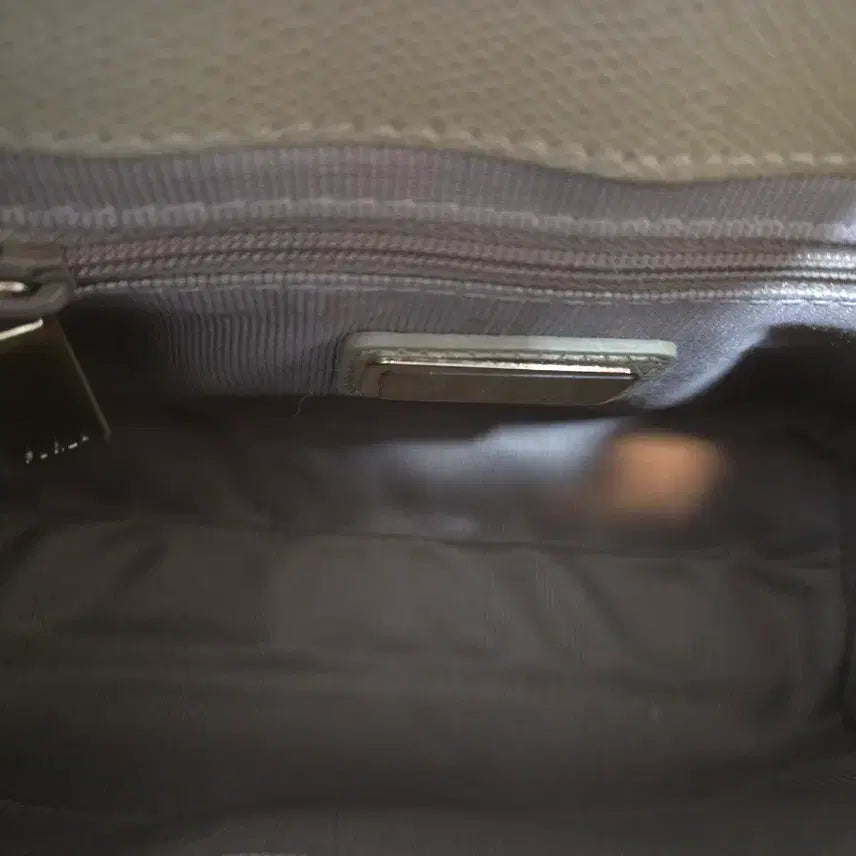 [BUNJANG] FURLA Metropolis Top Handle Tote Bag / FURLA 훌라 메트로폴리스  탑핸들 카키