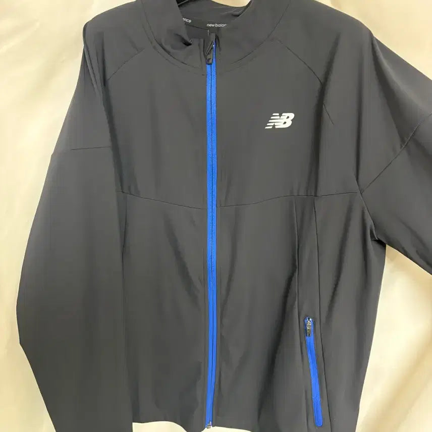 [BUNJANG] New Balance Windbreaker Jacket (Black) Spandex 28% - XL / 뉴발란스 블랙 바람막이 자켓 스판덱스28%