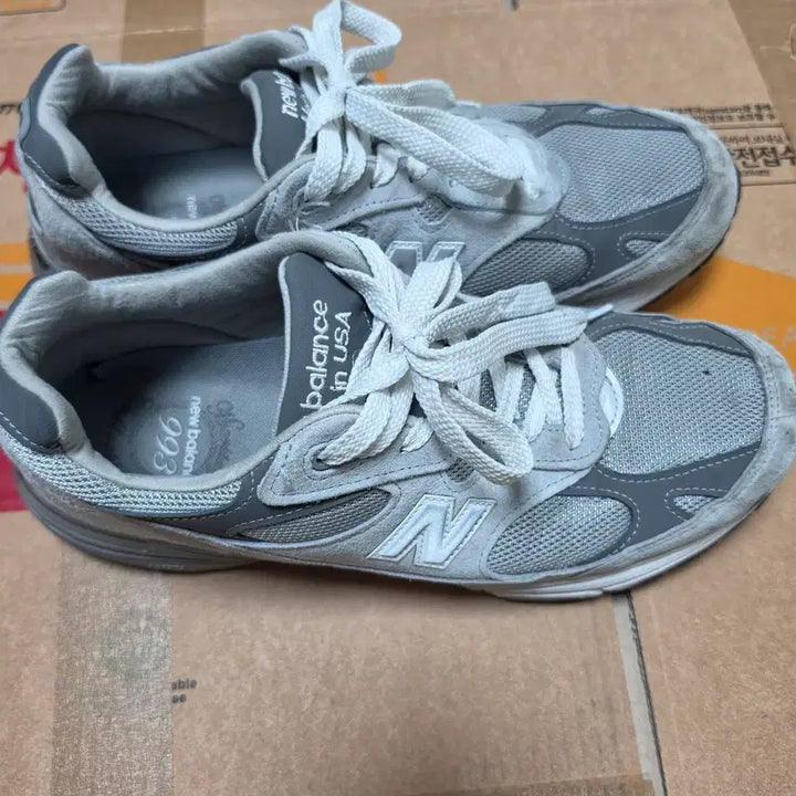 [BUNJANG] New Balance 993 Gray Sneakers / 뉴발란스 993 그레이 295사이즈 D