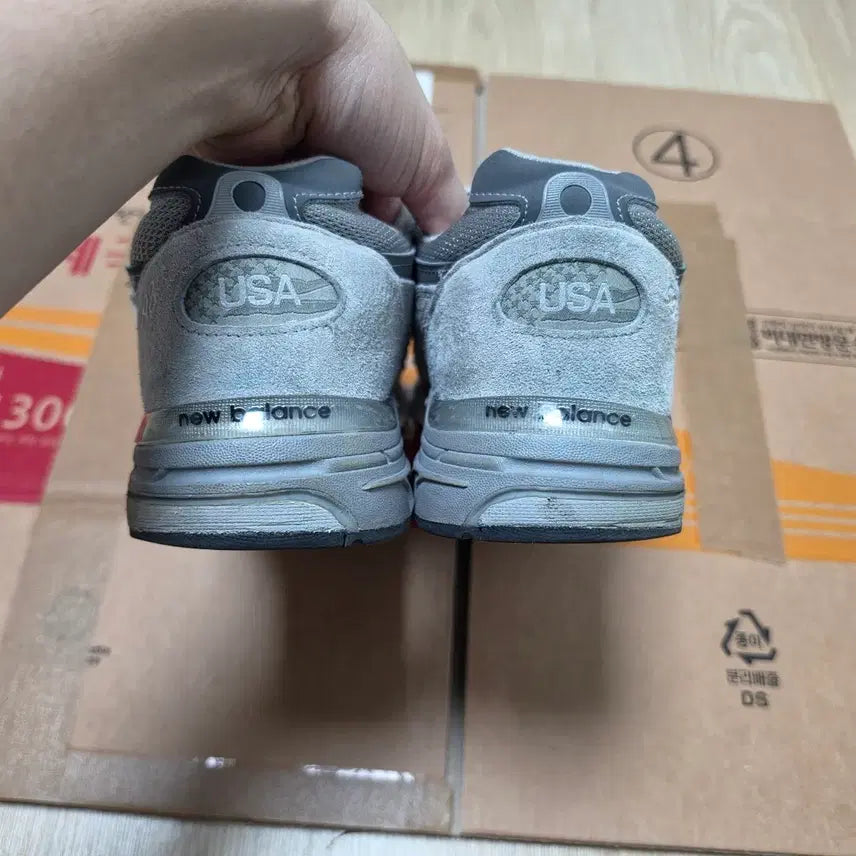 [BUNJANG] New Balance 993 Gray Sneakers / 뉴발란스 993 그레이 295사이즈 D