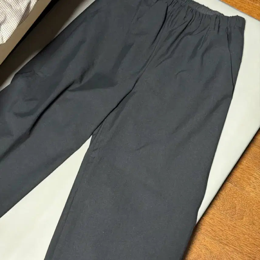[BUNJANG] Teatora Wallet Pants Hotel Ghost Code - Size 2 / [새상품]26ss 테아토라 월렛팬츠 호텔 고스트코드 2사이즈