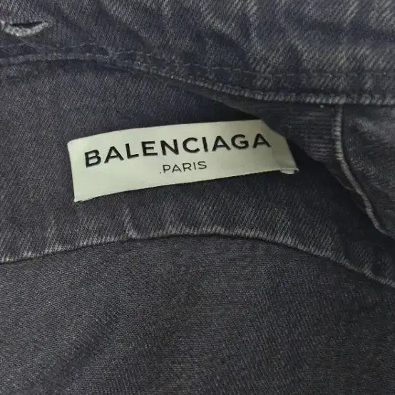[BUNJANG] Balenciaga Oversized Denim Shirt / 정품 발렌시아가 오버핏 데님 셔츠 38(66)