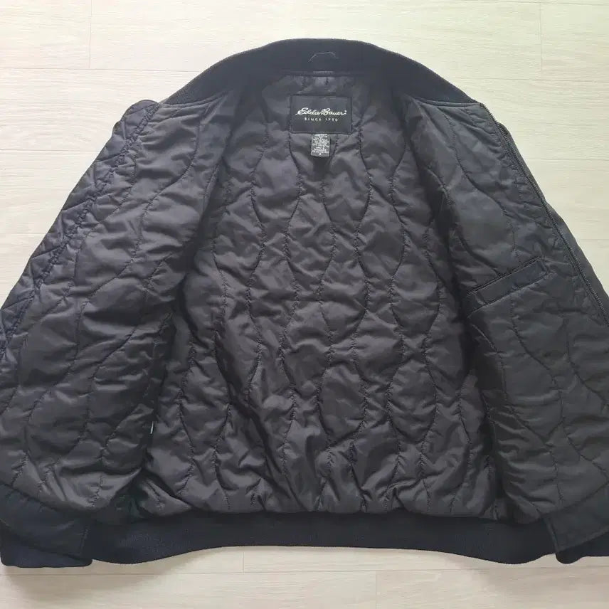 [SOLD OUT] L)에디바우어 나일론 봄버 자켓