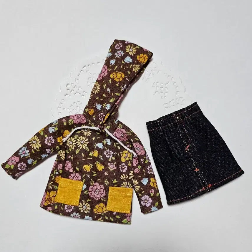 [BUNJANG] Lika Doll Spring Two-Piece Set / 리카인형 싸이즈