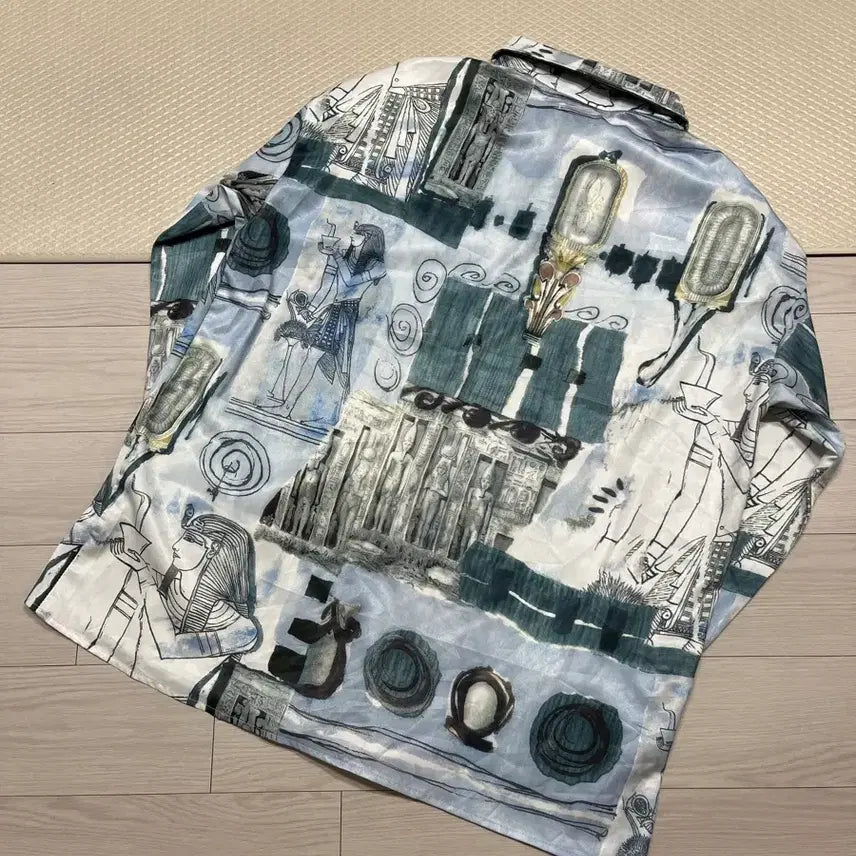 [BUNJANG] Unique Pattern Flowy Shirt (F) / (땡처리)유니크패턴 찰랑셔츠(F)100-105