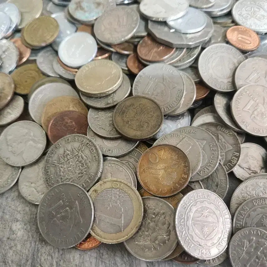 [BUNJANG] Foreign Coins Collection (Approximately 300 Coins) / 각국 외국 동전 모음 약300개