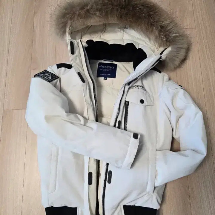 [BUNJANG] Discovery Expedition Padded Jacket / 디스커버리 패딩 90