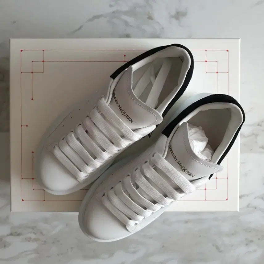 [BUNJANG] Alexander McQueen Oversized Sneakers / 알렉산더 맥퀸 오버솔 스니커즈