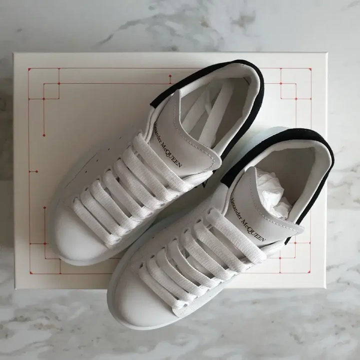 [BUNJANG] Alexander McQueen Oversized Sneakers / 알렉산더 맥퀸 오버솔 스니커즈