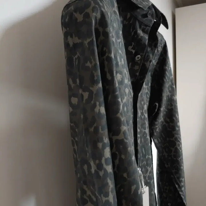 [BUNJANG] Tom Ford Leopard Print Shirt / 톰포드 레오파드 셔츠