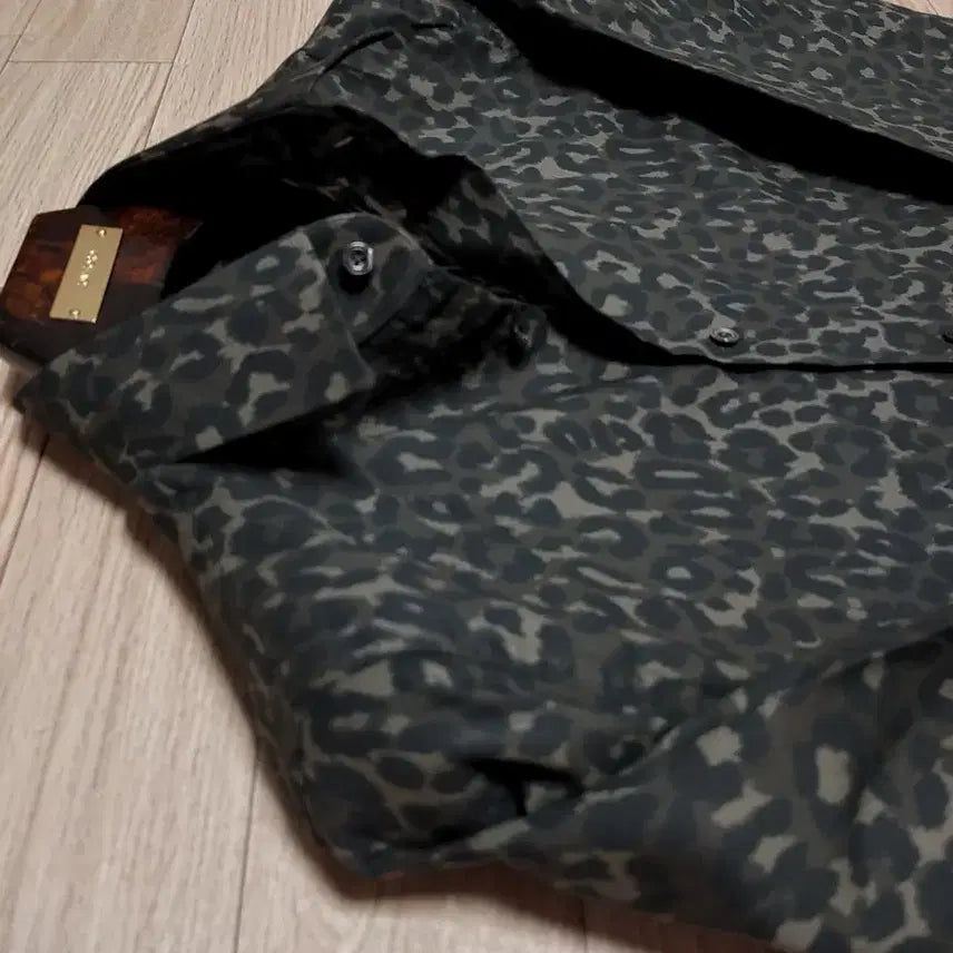 [BUNJANG] Tom Ford Leopard Print Shirt / 톰포드 레오파드 셔츠